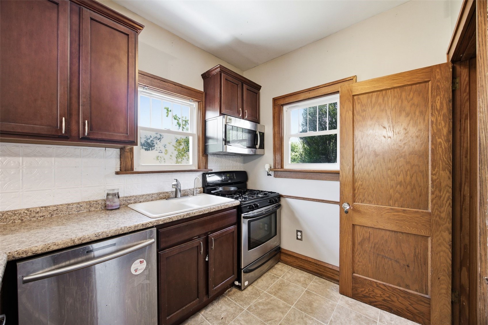 1534 Center Street NE Cedar Rapids IA 52402