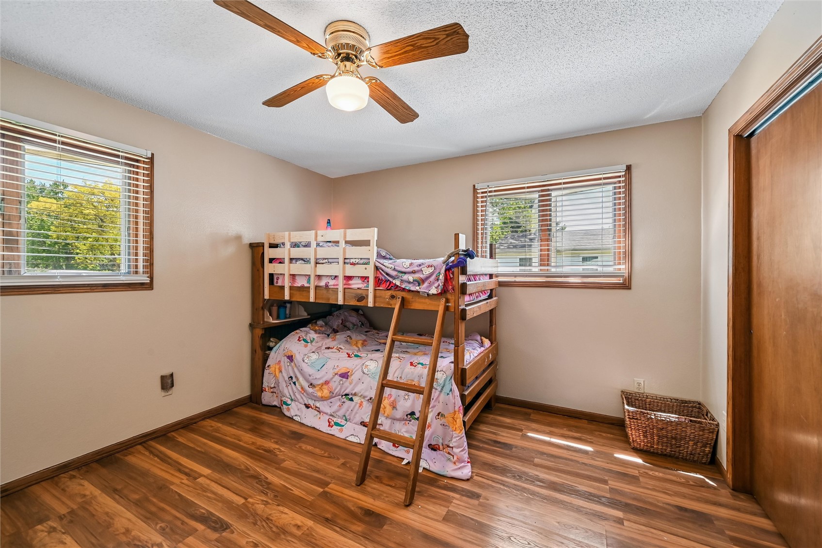 707 Park Avenue NW Mt Vernon IA 52314