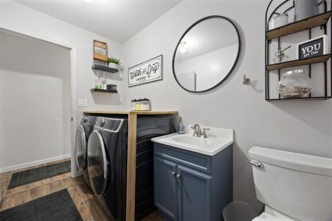 260 34th Avenue Marion IA 52302