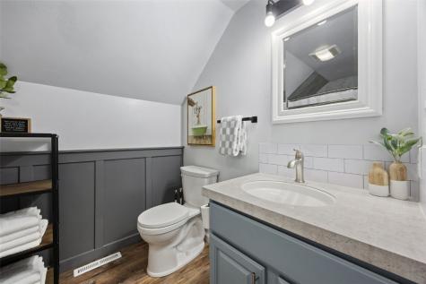 260 34th Avenue Marion IA 52302