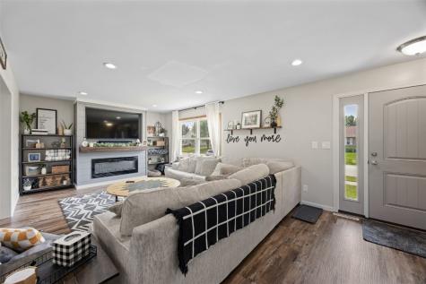 260 34th Avenue Marion IA 52302