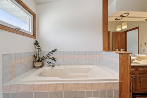 8440 Federalist Road Marion IA 52302