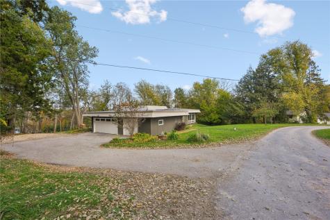 1980 Valley View Drive NE North Liberty IA 52317