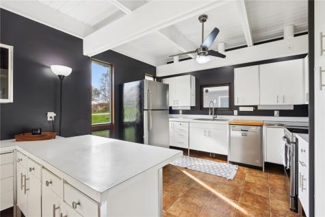 1980 Valley View Drive NE North Liberty IA 52317