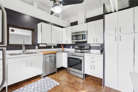 1980 Valley View Drive NE North Liberty IA 52317