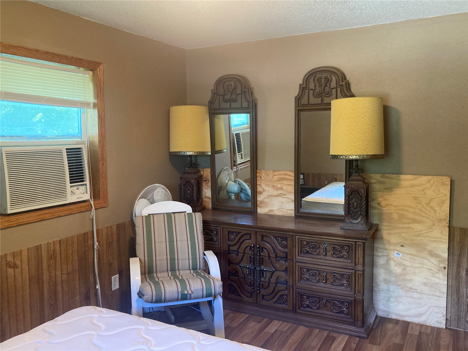 5454 22nd Avenue Mt Auburn IA 52313