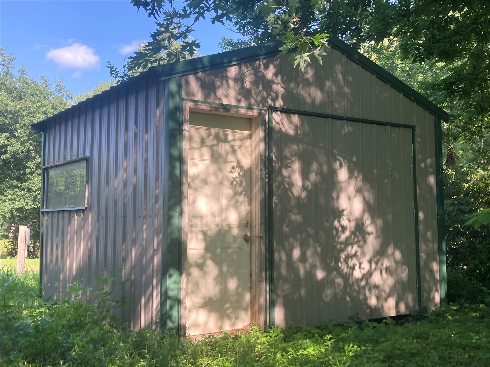 5454 22nd Avenue Mt Auburn IA 52313