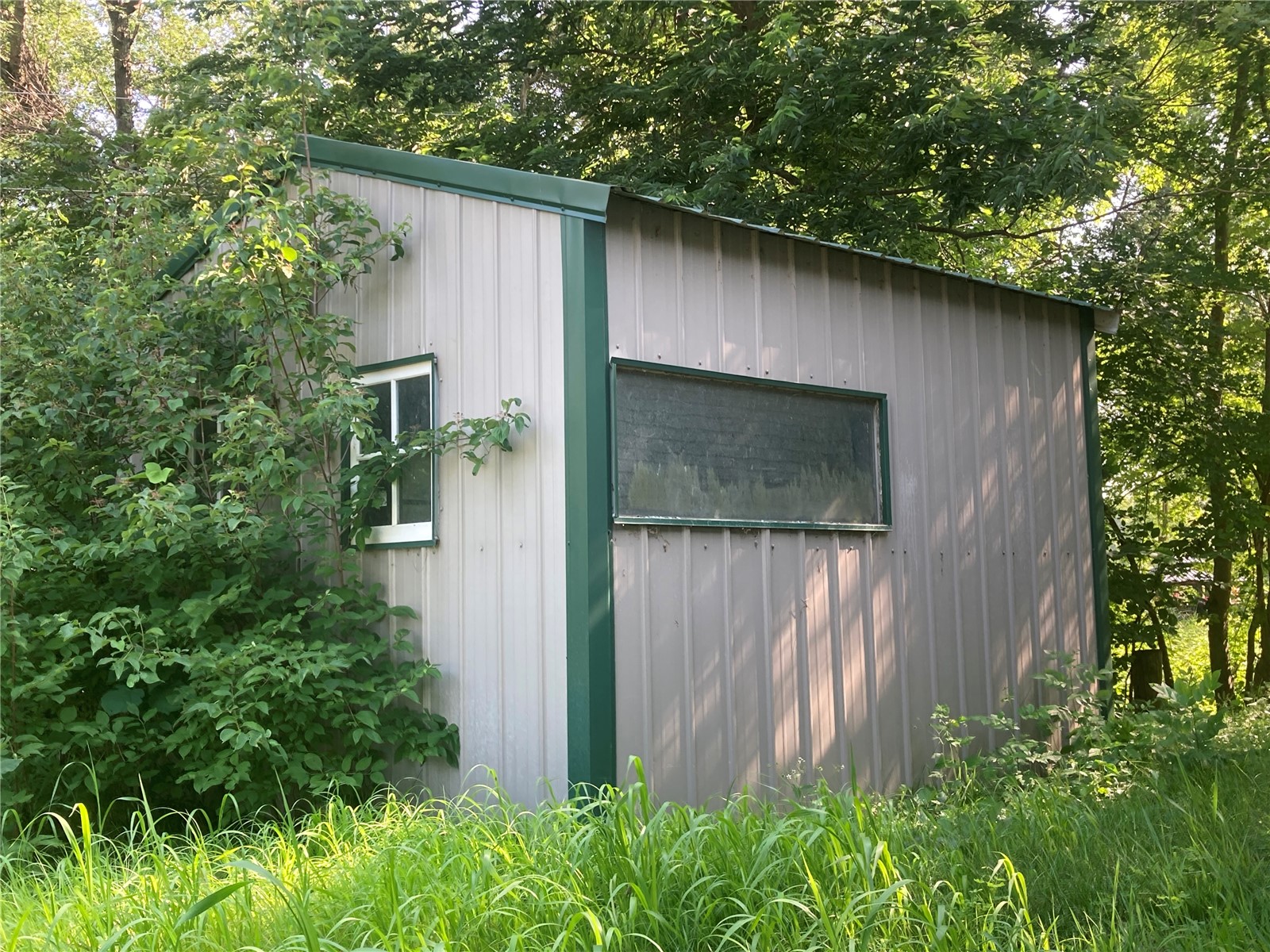 5454 22nd Avenue Mt Auburn IA 52313
