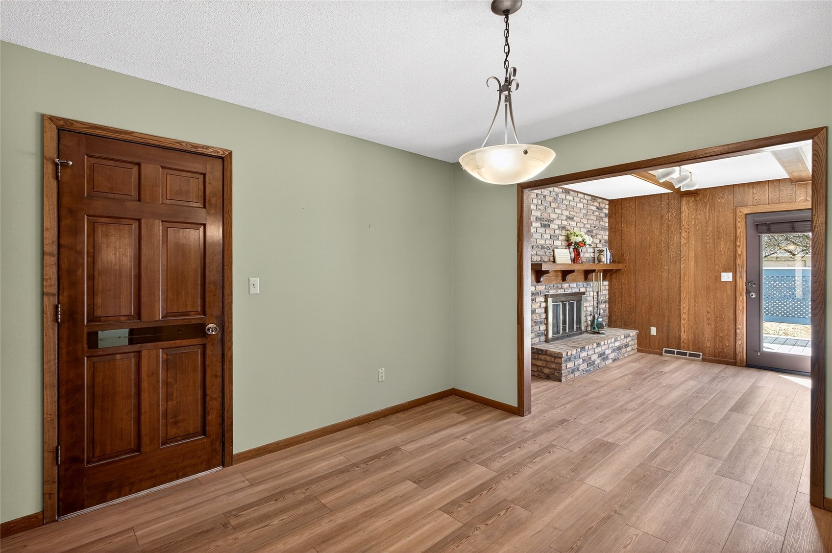 556 Mahaska Court Iowa City IA 52246
