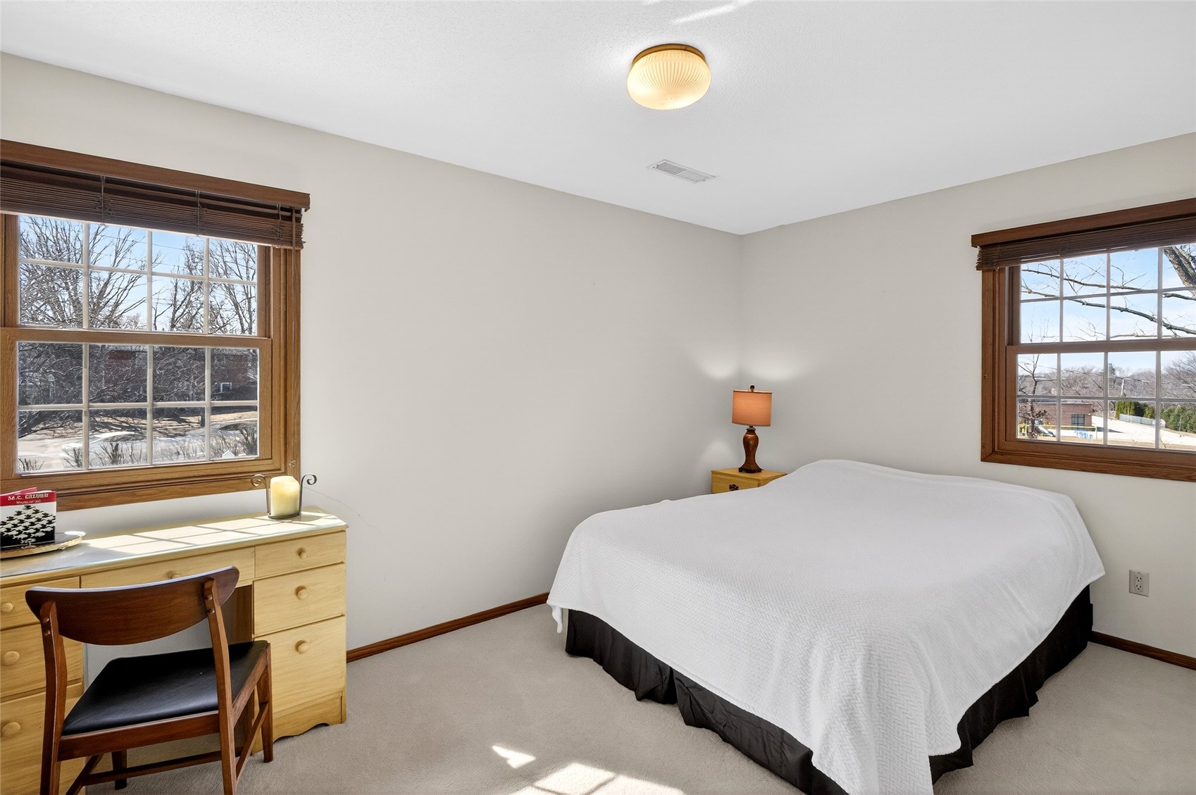 556 Mahaska Court Iowa City IA 52246