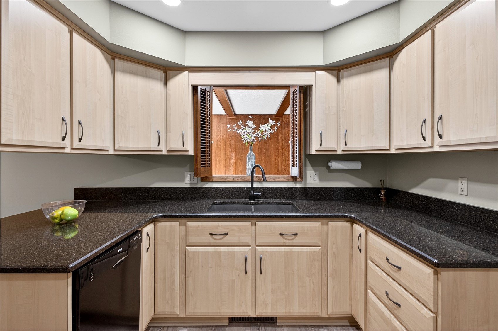556 Mahaska Court Iowa City IA 52246