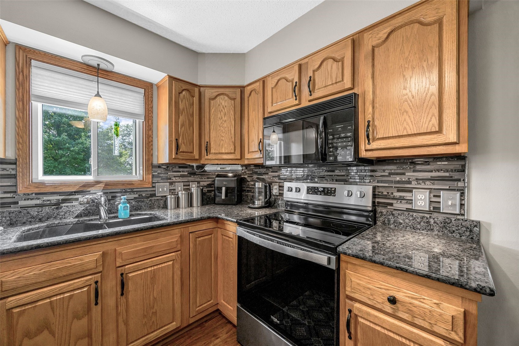 315 G Avenue W Walford IA 52351