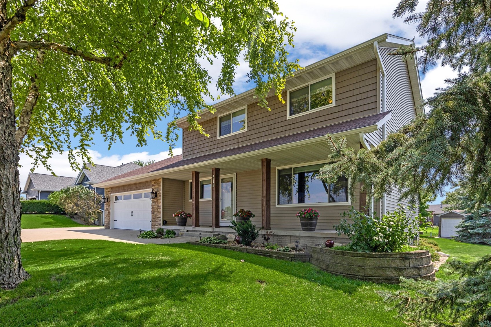 315 G Avenue W Walford IA 52351