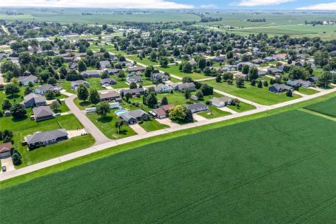 315 G Avenue W Walford IA 52351