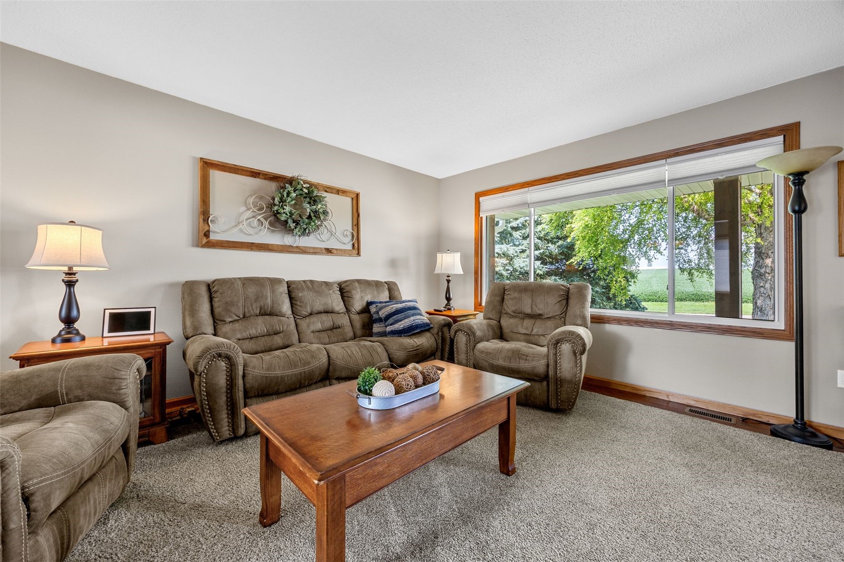 315 G Avenue W Walford IA 52351