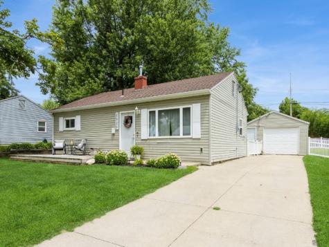 2525 Linwood Street SW Cedar Rapids IA 52404