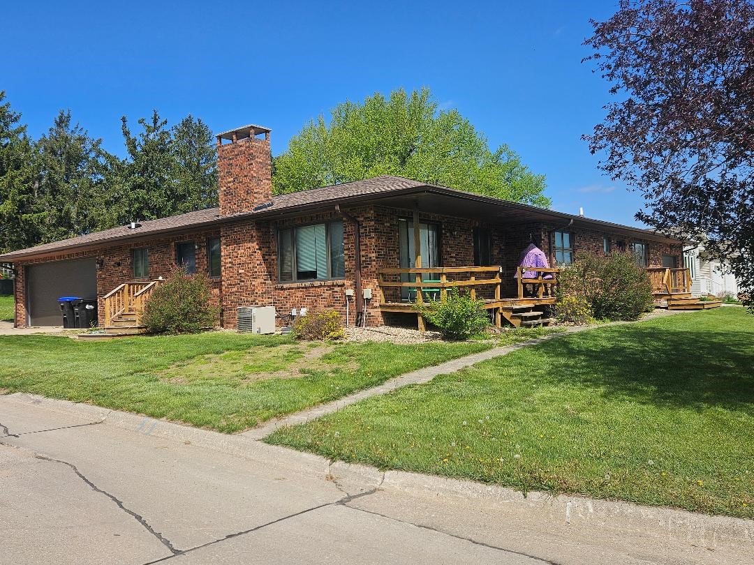 1604 13th Avenue Belle Plaine IA 52208