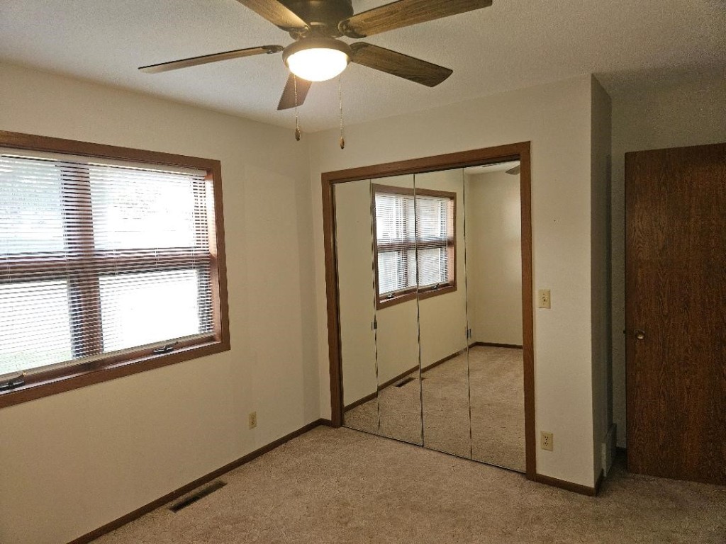 1604 13th Avenue Belle Plaine IA 52208