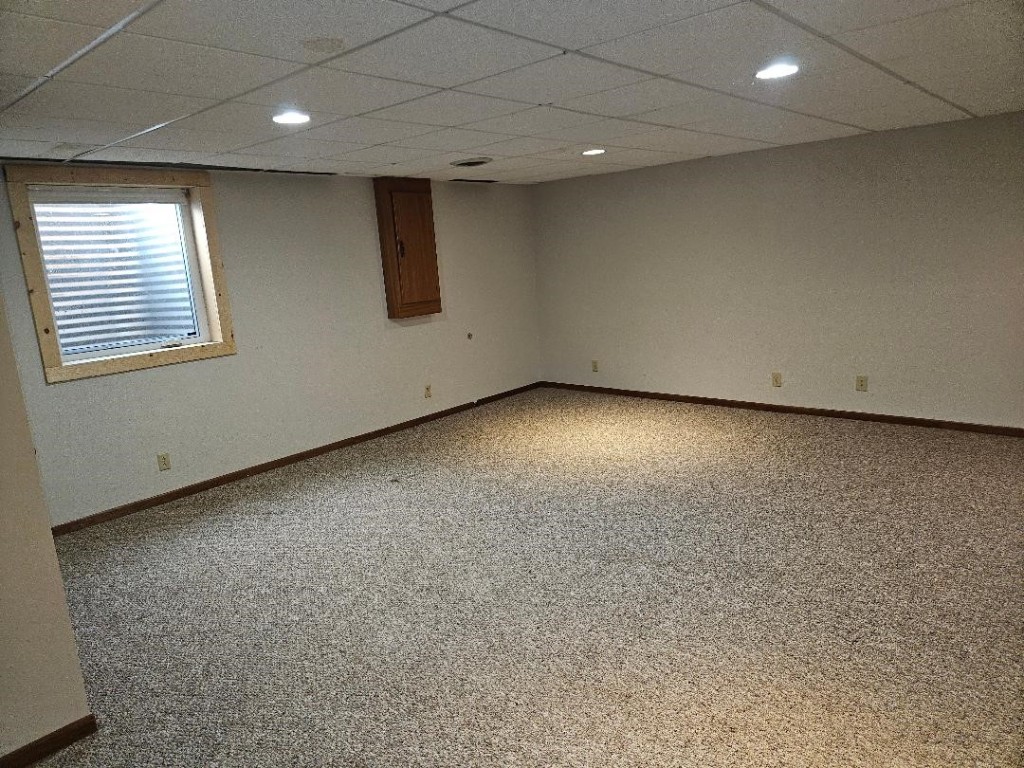 1604 13th Avenue Belle Plaine IA 52208