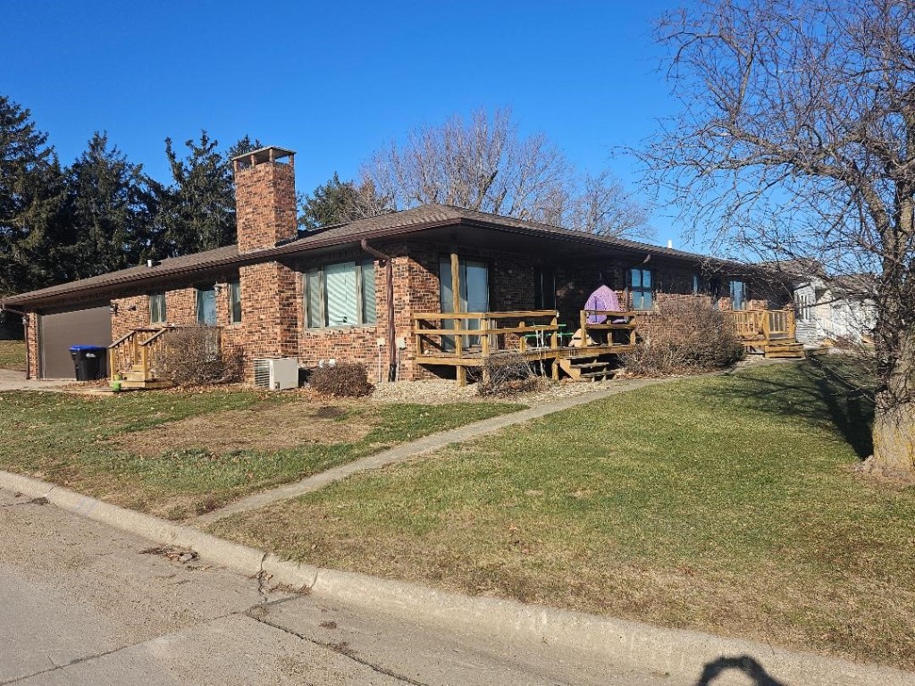 1604 13th Avenue Belle Plaine IA 52208