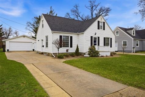 2927 Mansfield Avenue SE Cedar Rapids IA 52403