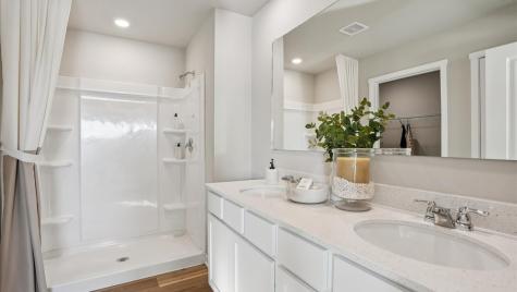 2893 Prairielight Drive Hiawatha IA 52233