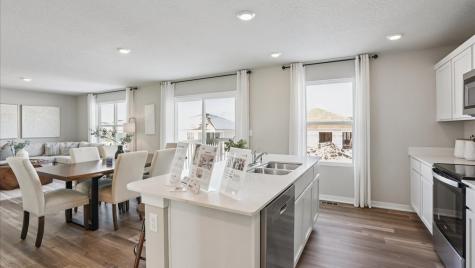 2893 Prairielight Drive Hiawatha IA 52233