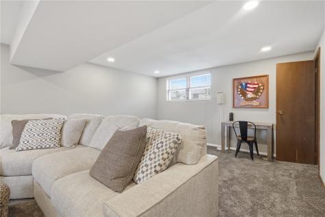 126 Cherry Hill Road SW Cedar Rapids IA 52404