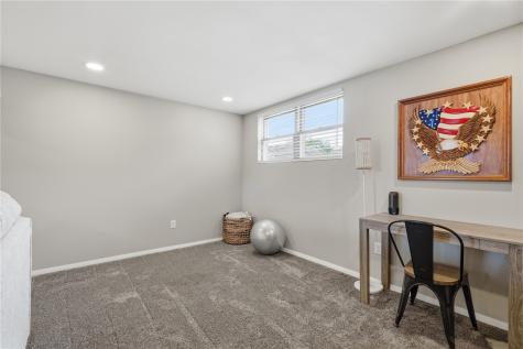 126 Cherry Hill Road SW Cedar Rapids IA 52404