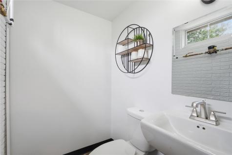 126 Cherry Hill Road SW Cedar Rapids IA 52404