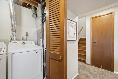 126 Cherry Hill Road SW Cedar Rapids IA 52404