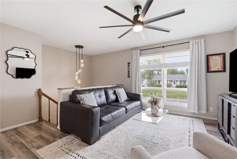 126 Cherry Hill Road SW Cedar Rapids IA 52404