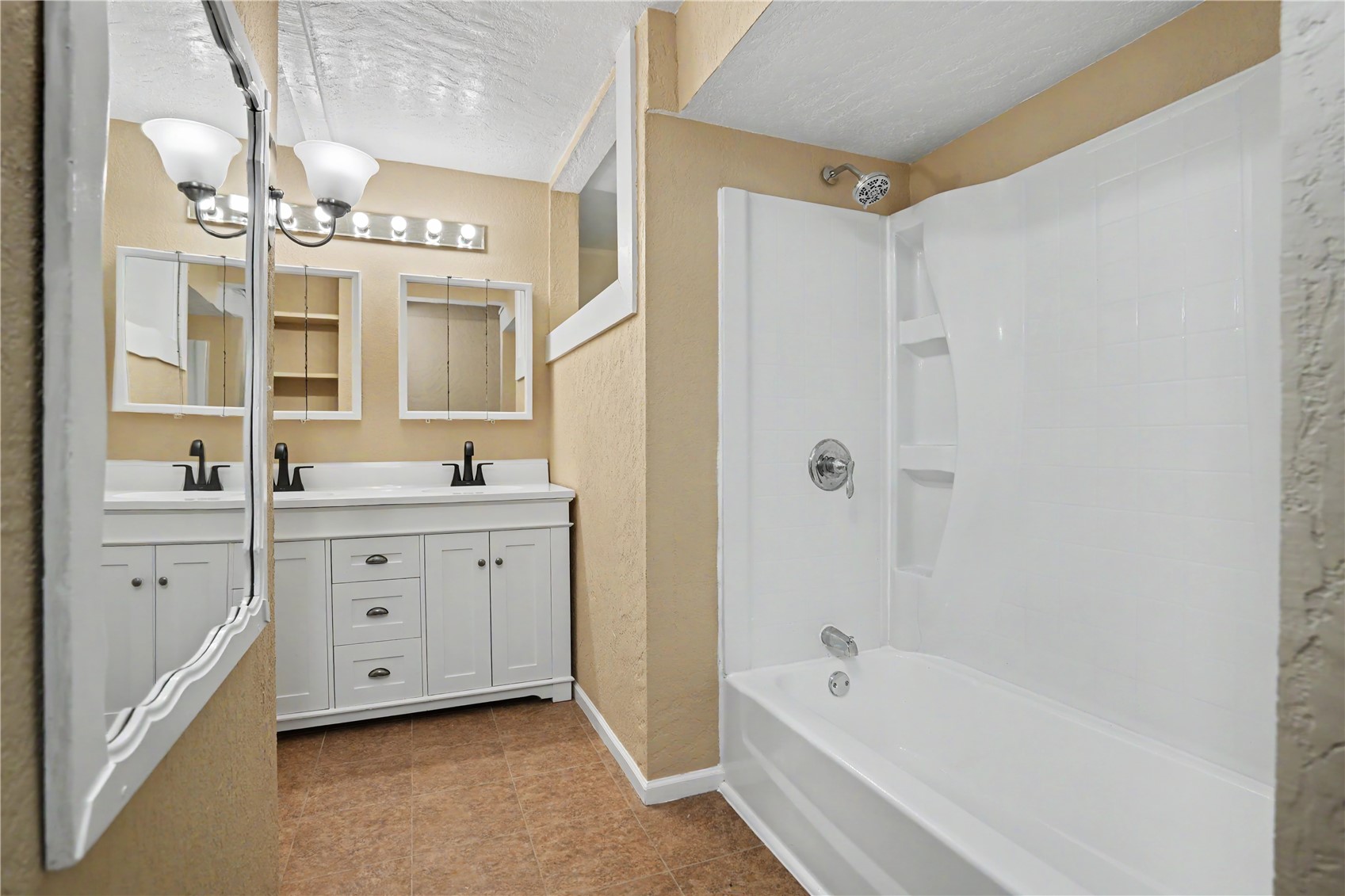 2026 130th Street Lowden IA 52255