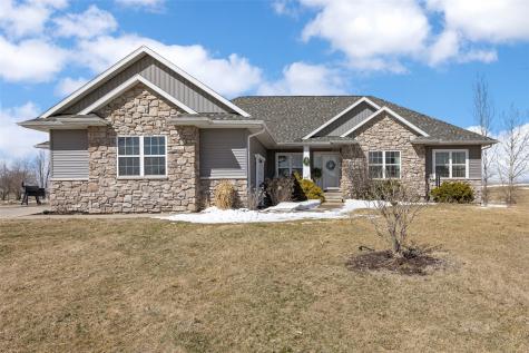 3352 Southridge Drive Amana IA 52203