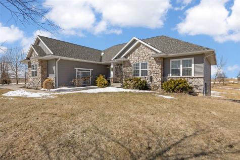 3352 Southridge Drive Amana IA 52203