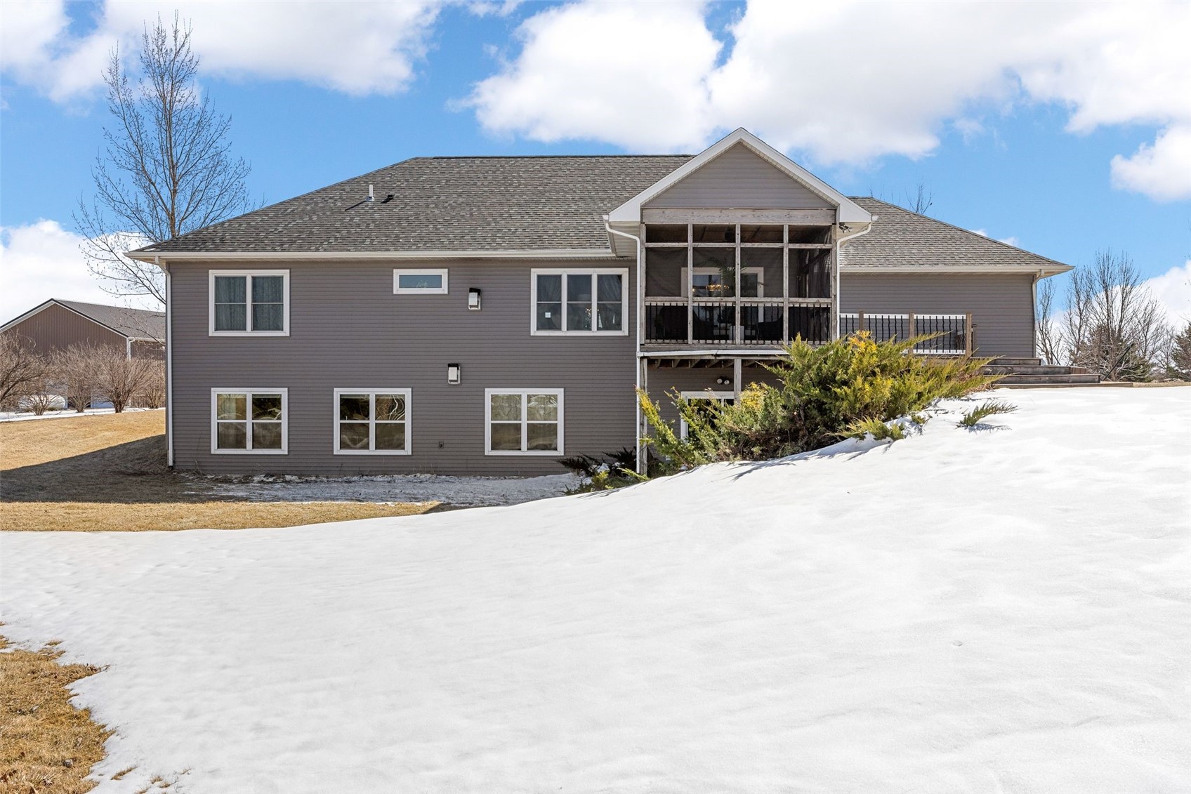 3352 Southridge Drive Amana IA 52203