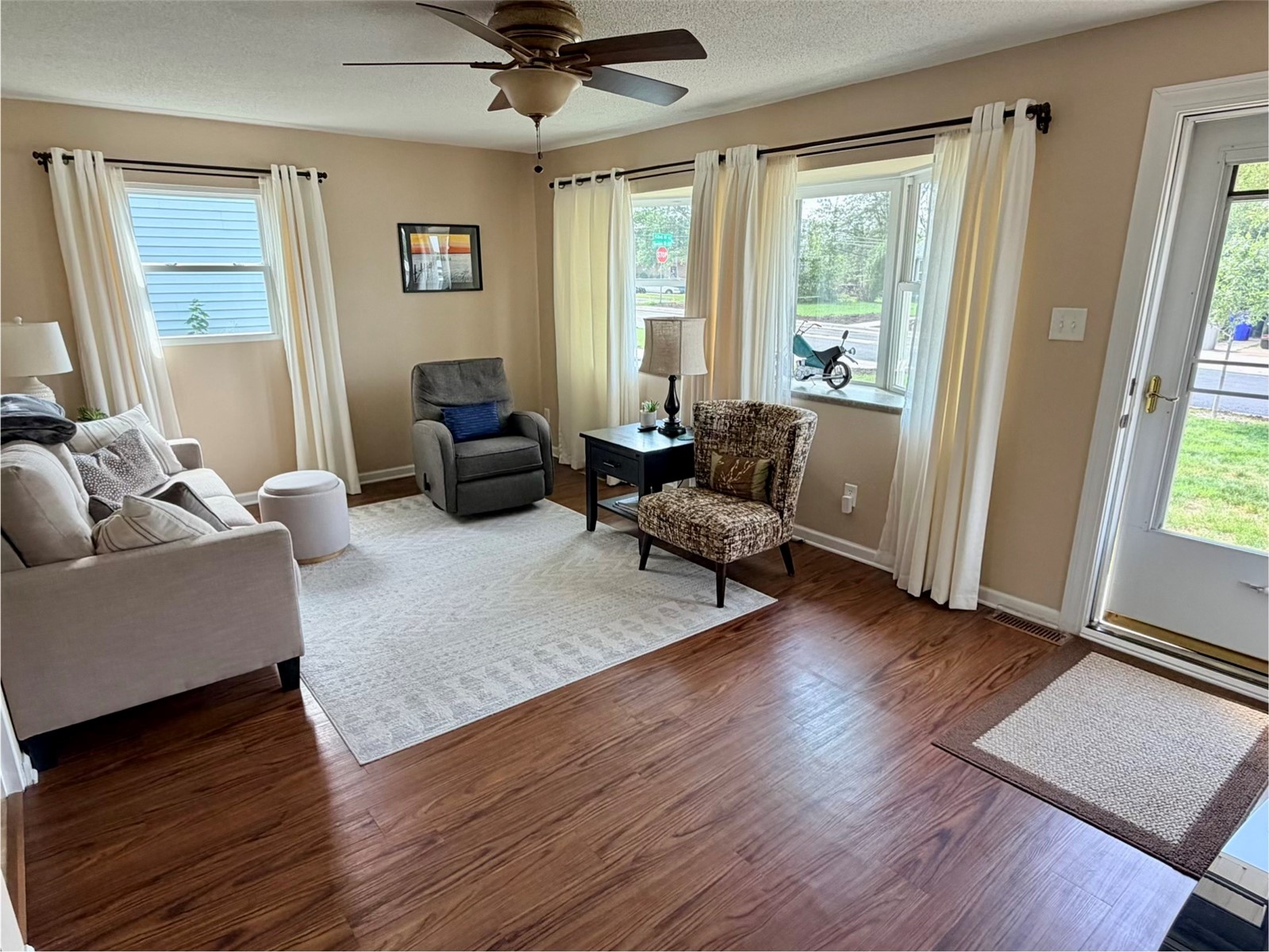 4208 Benton Street NE Cedar Rapids IA 52402