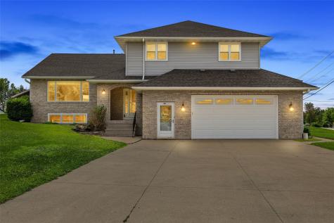 1370 Wiley Boulevard NW Cedar Rapids IA 52405