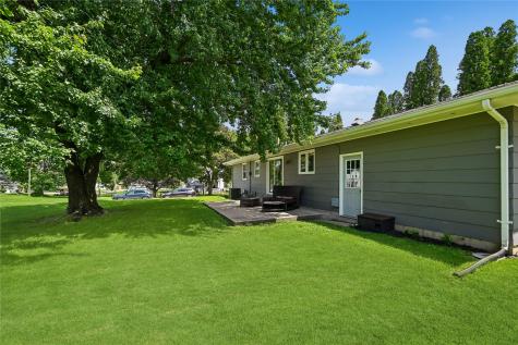 300 S Oak Street Anamosa IA 52205
