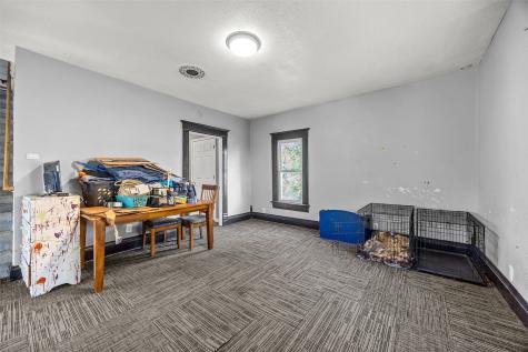 307 W Maple Street Garrison IA 52229