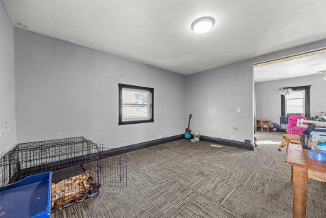 307 W Maple Street Garrison IA 52229