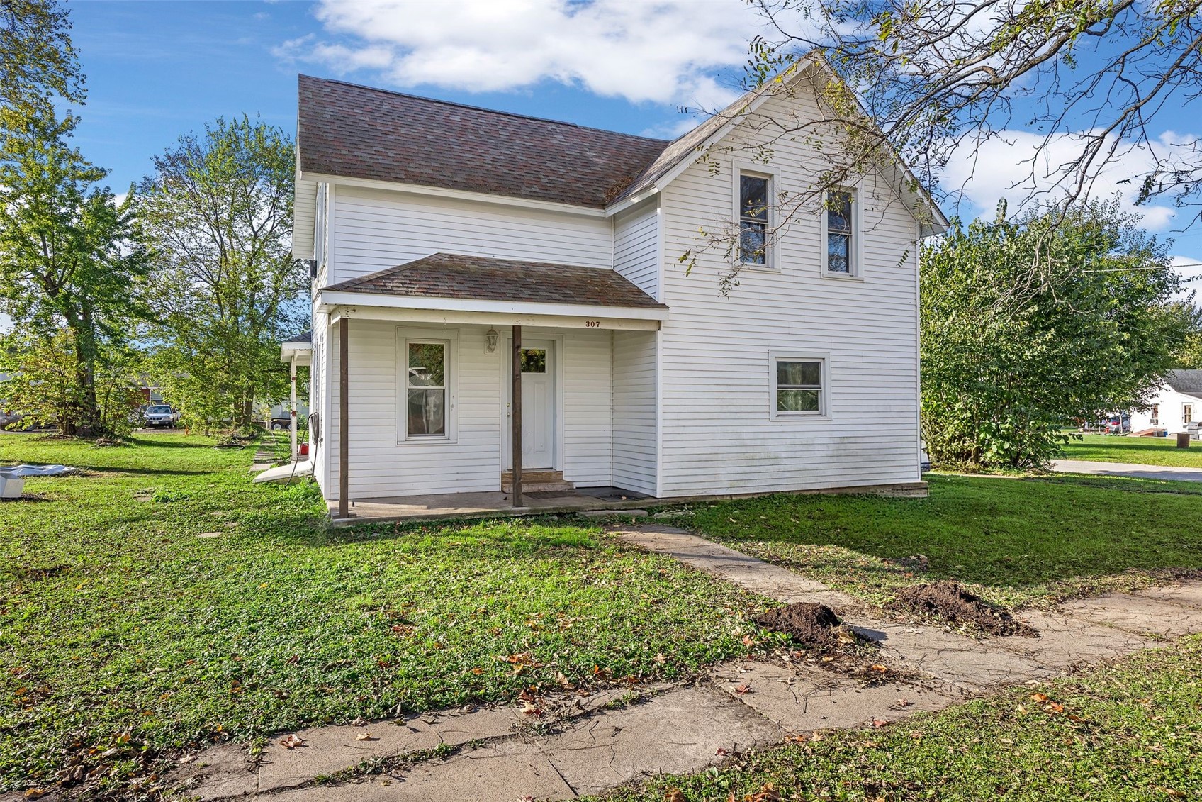 307 W Maple Street Garrison IA 52229