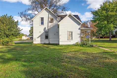 307 W Maple Street Garrison IA 52229