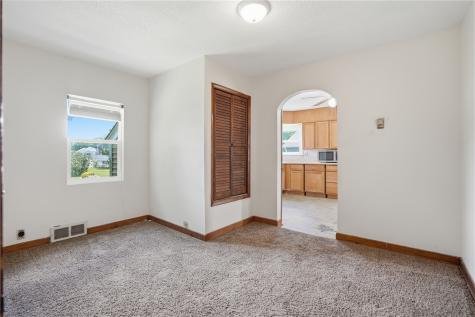 309 2nd Avenue Clarence IA 52216