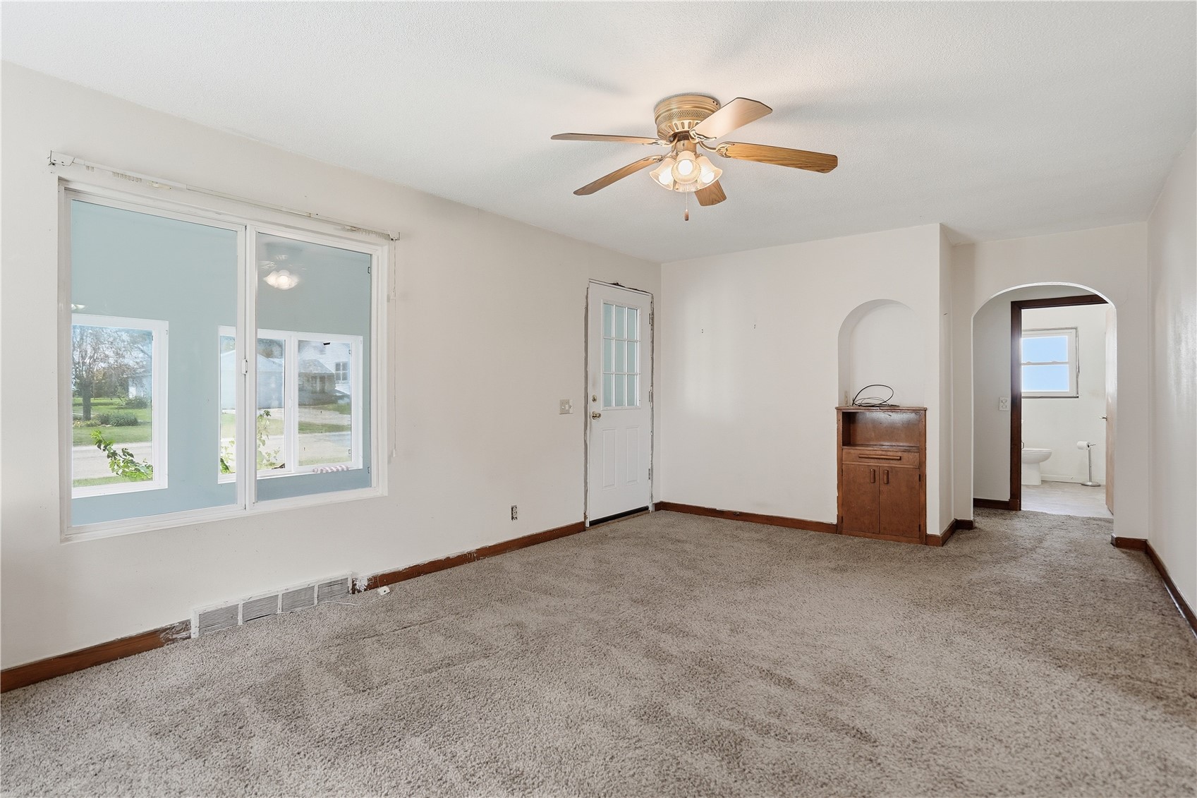 309 2nd Avenue Clarence IA 52216