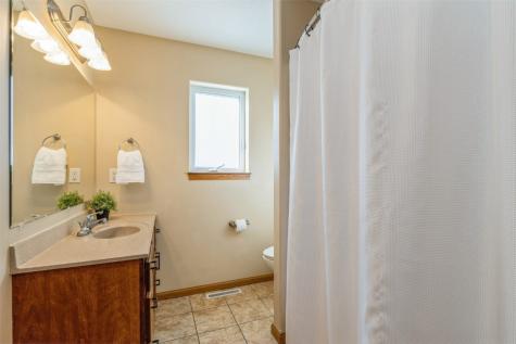 2290 Edwin Drive Marion IA 52302