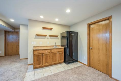 2290 Edwin Drive Marion IA 52302