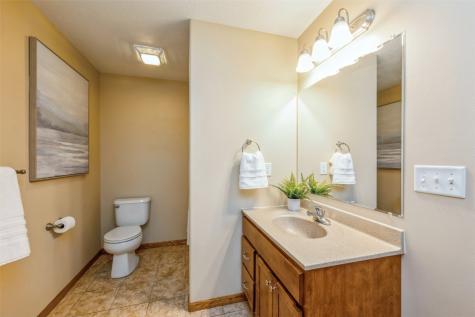 2290 Edwin Drive Marion IA 52302