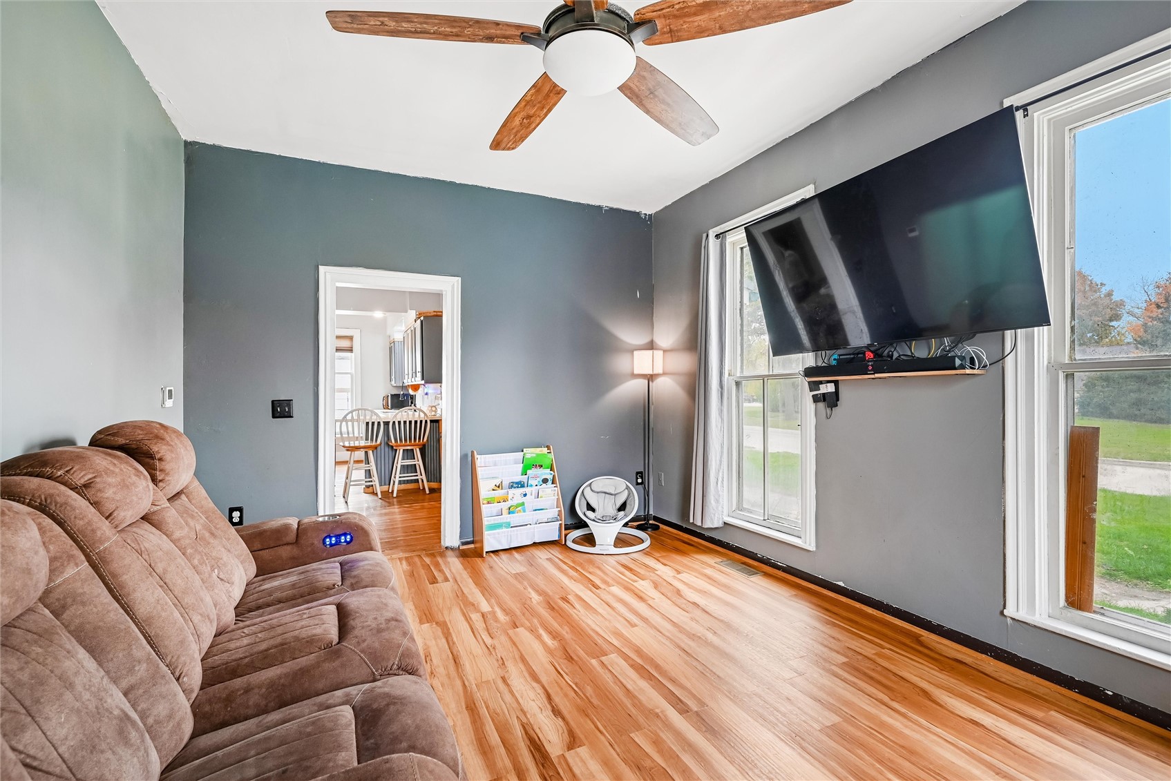 608 E Washington Street Center Point IA 52213