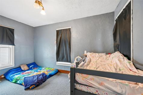 608 E Washington Street Center Point IA 52213